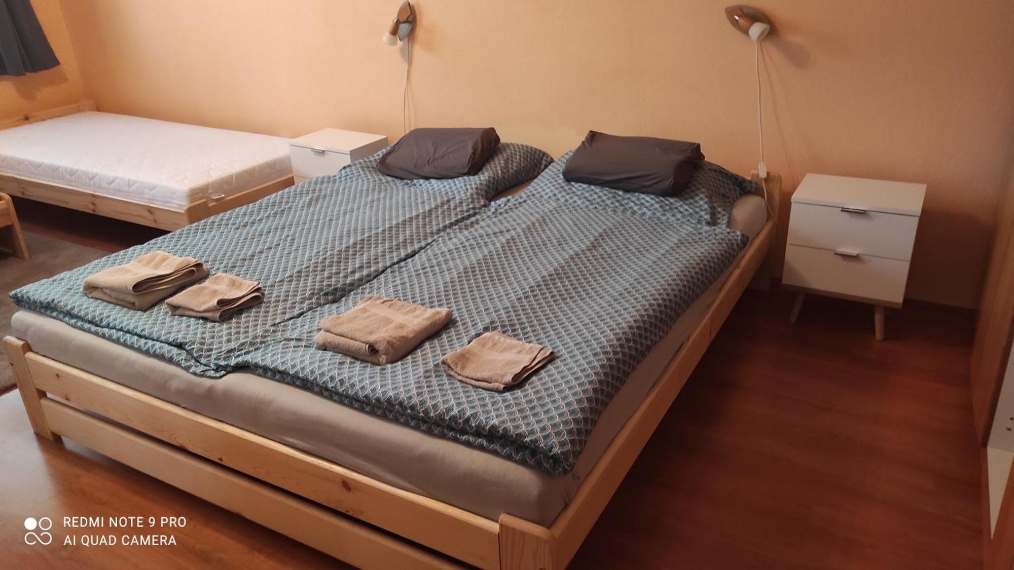 Apartman Sofia Levice Esterno foto